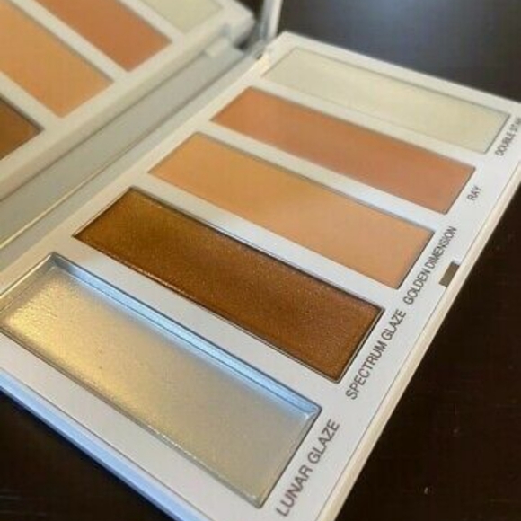 **SOLD** NEW Sephora Pro Highlighting Palette - Warm - Picture 5 of 13